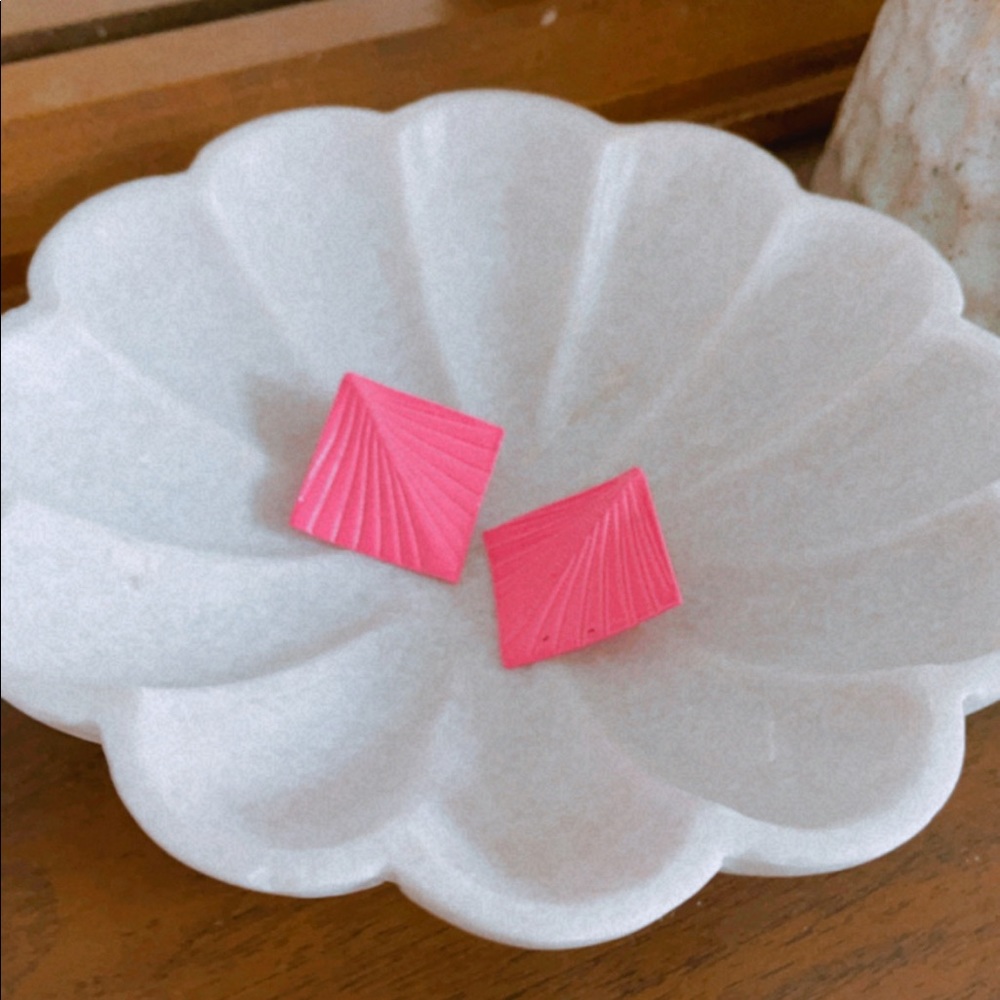 Vintage Retro Hot Pink Earrings